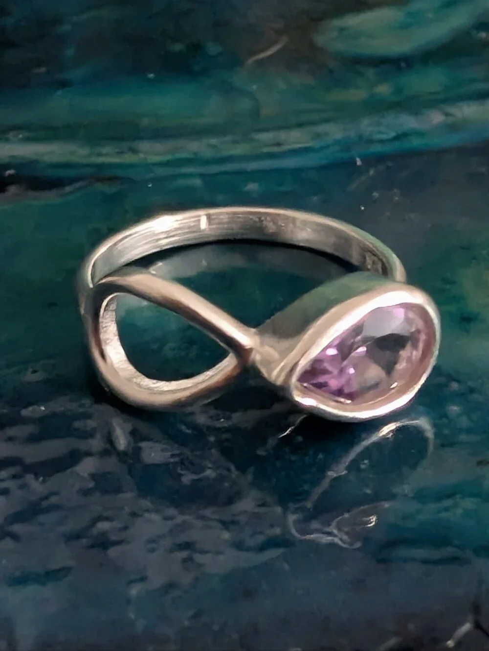 🆕 Sterling Silver Infinity Ring with Purple Amethyst Teardrop Stone Size 7 - Picture 3 of 10